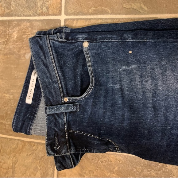 Guess Ultra Low Rise Skinny Jean - 29 reg. - Picture 8 of 10